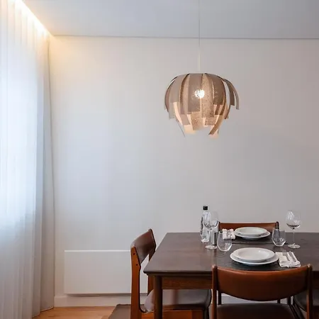 Domum Apartment *