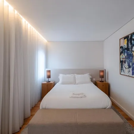 Domum Apartment *